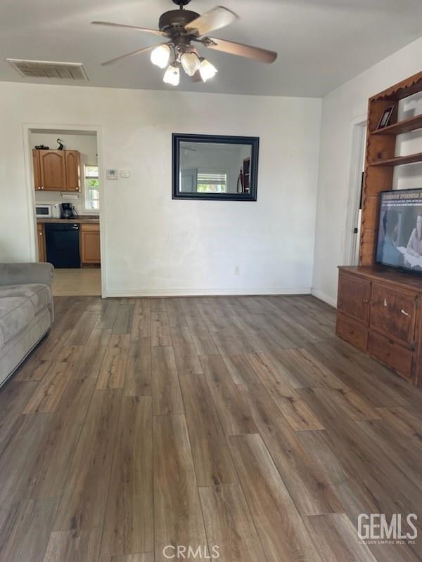 431 Douglas Street — photo 5