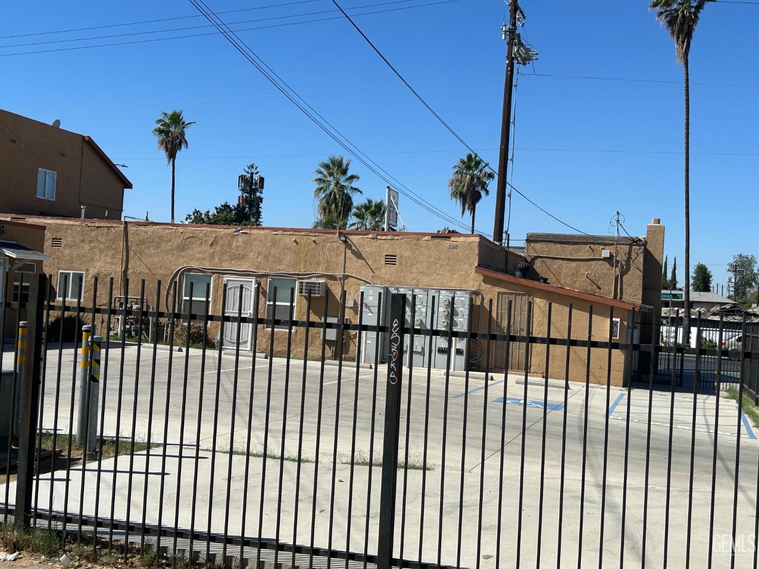530 Union Avenue — photo 11