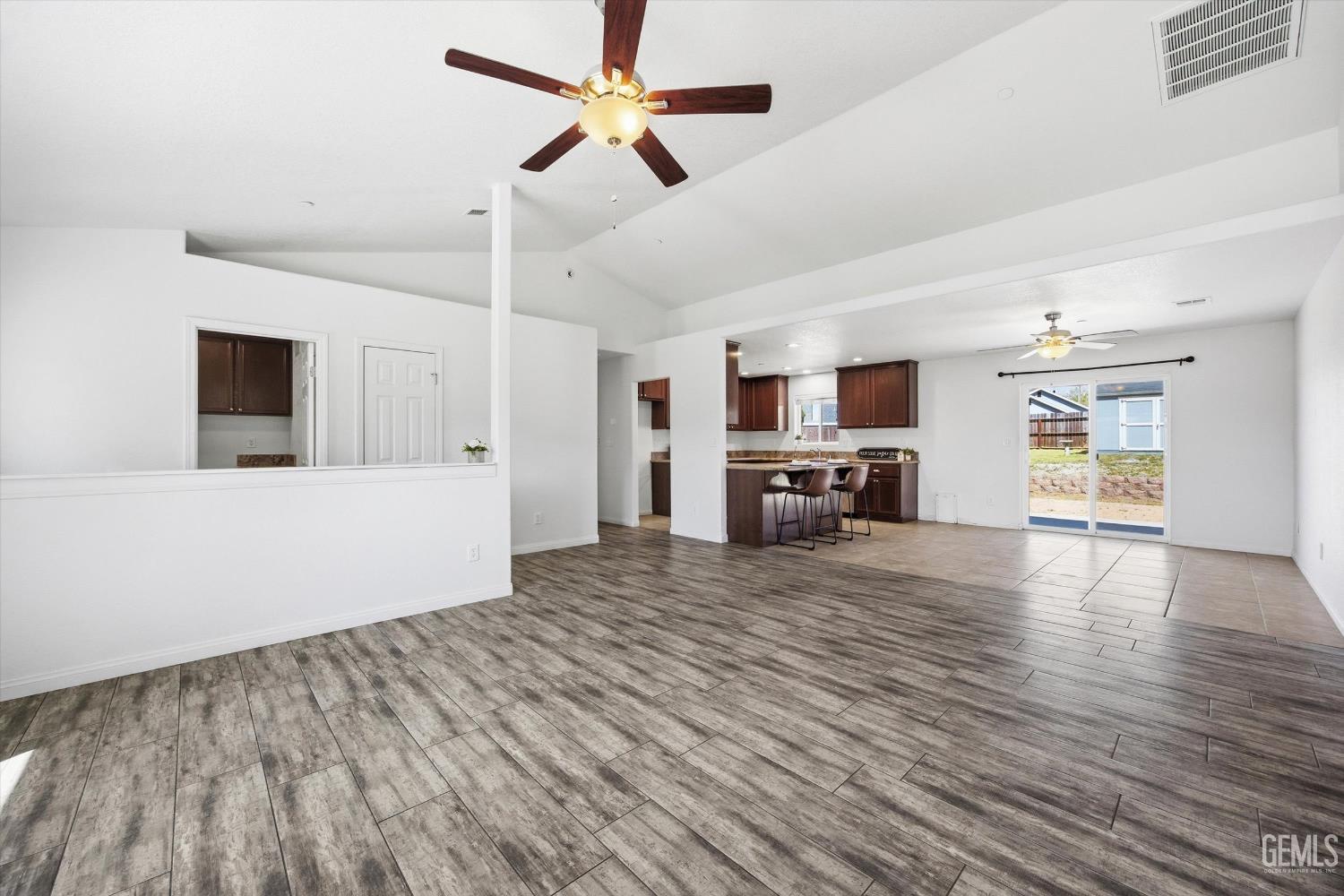 18110 Churchill Street — photo 15