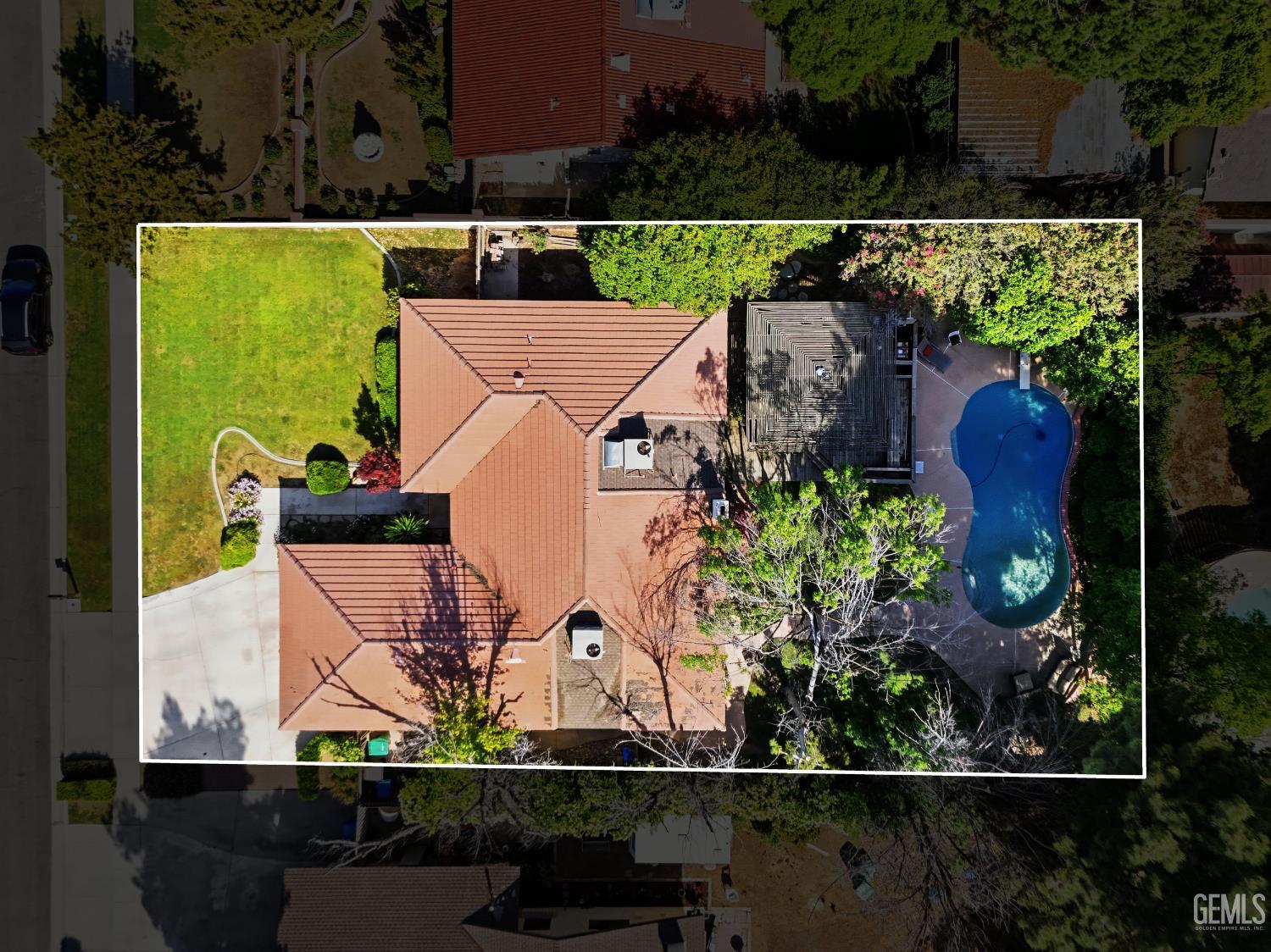 7025 Elias Avenue — photo 3