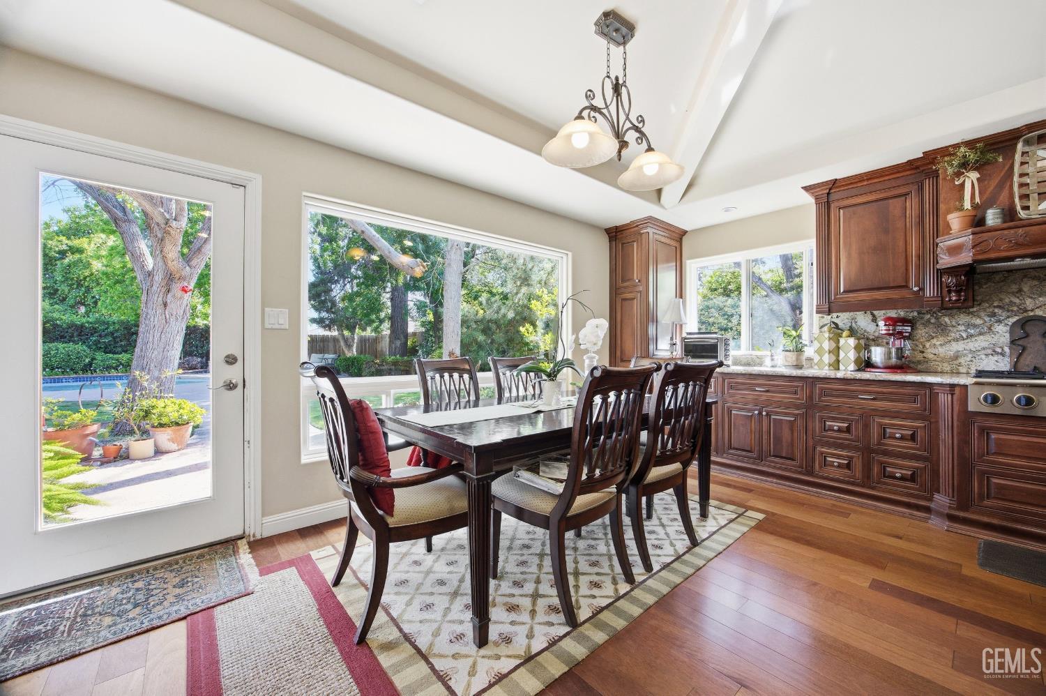 7025 Elias Avenue — photo 17