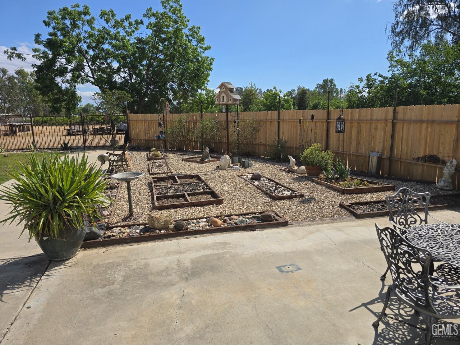 9517 Eucalyptus Drive — photo 14