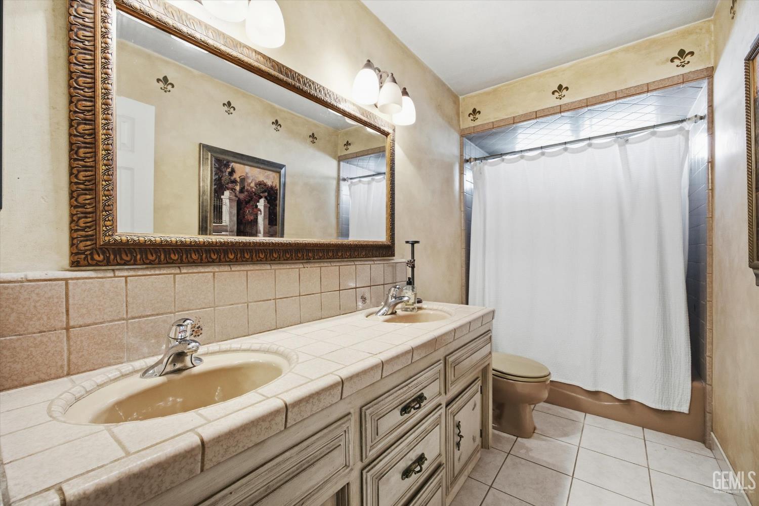 7025 Elias Avenue — photo 29