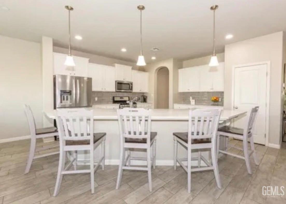 1914 McIntosh Way — photo 3