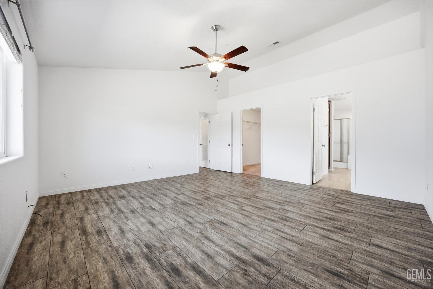 18110 Churchill Street — photo 27