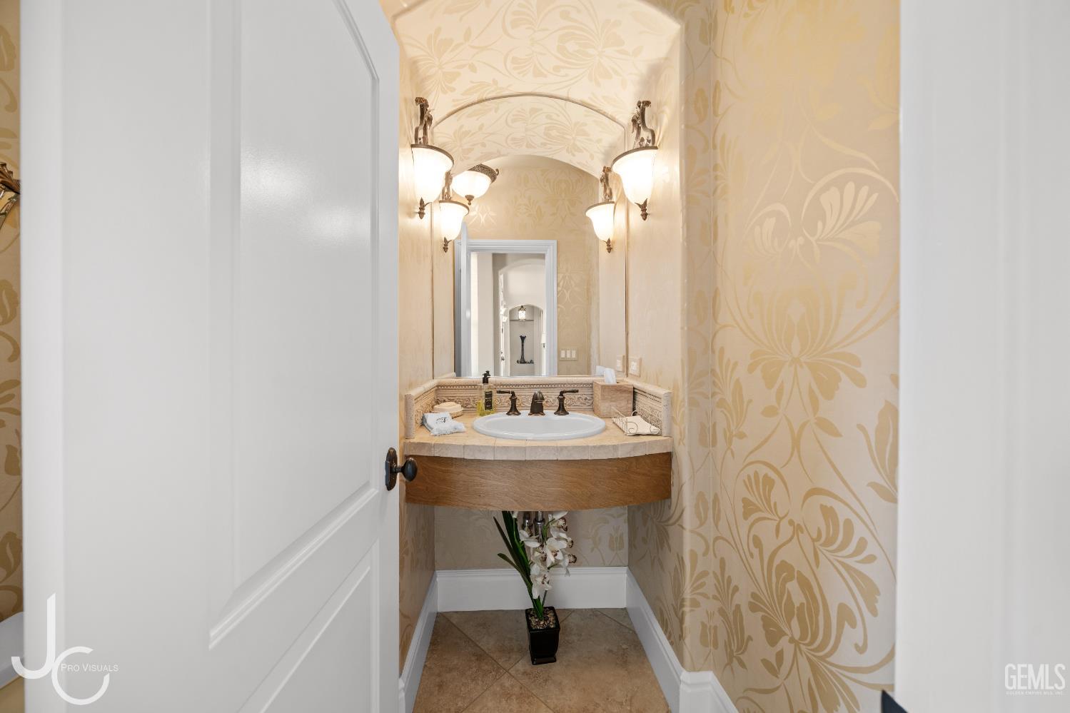 12117 Clegg Drive — photo 10