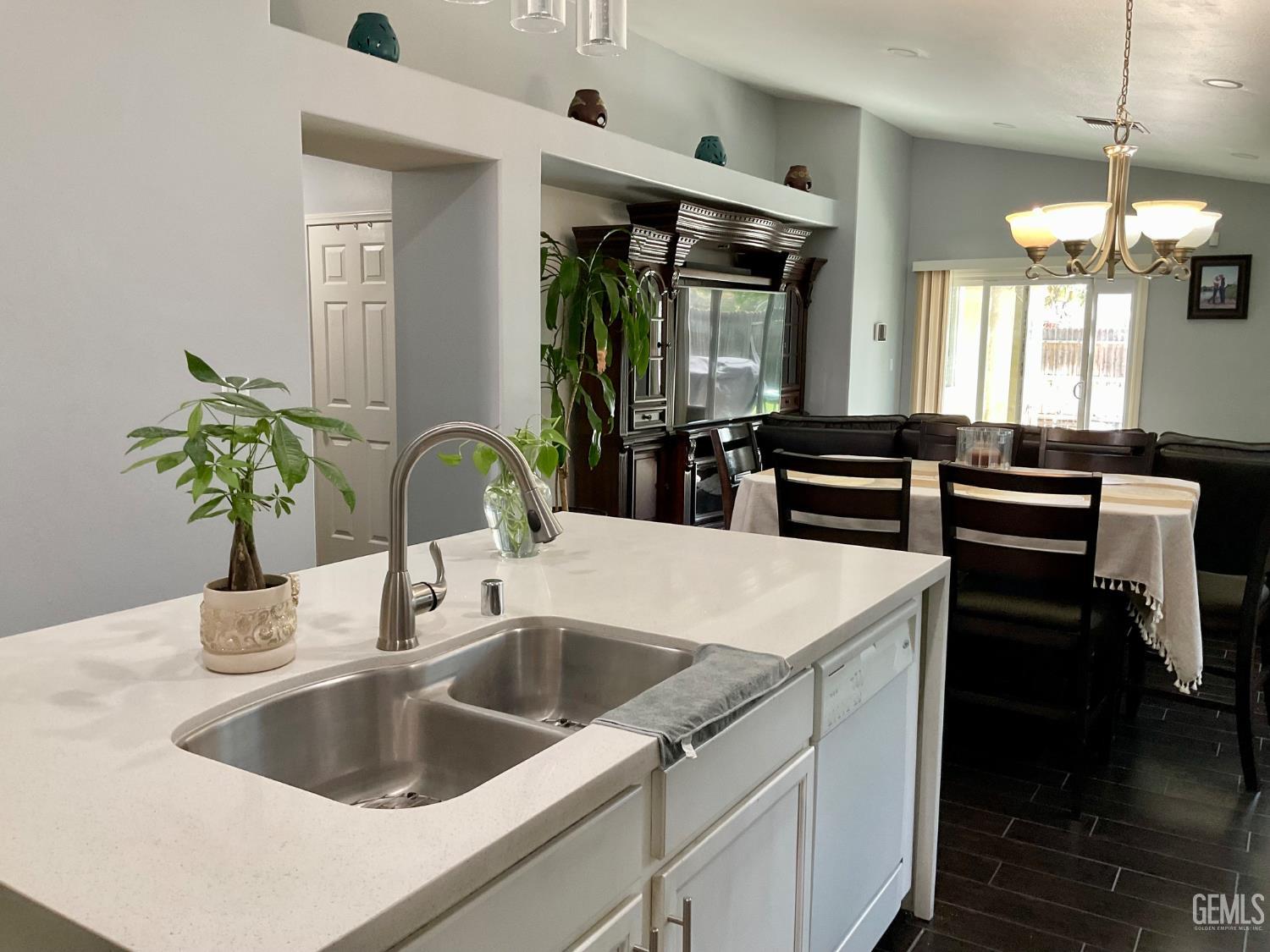 6417 Steeple Street — photo 3