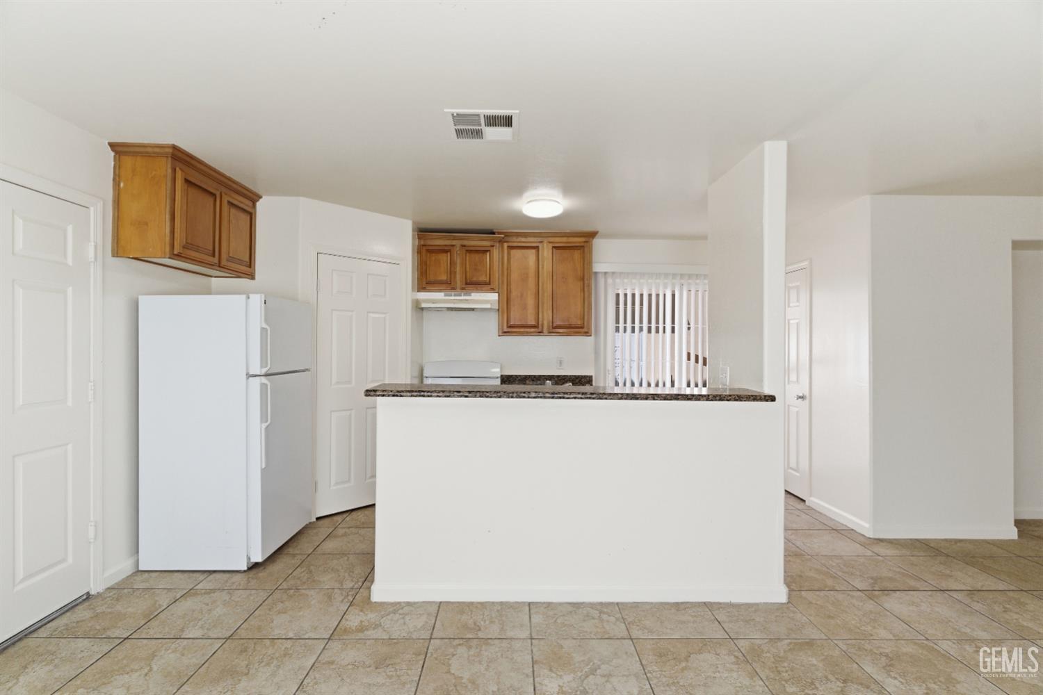 725 L Street — photo 8