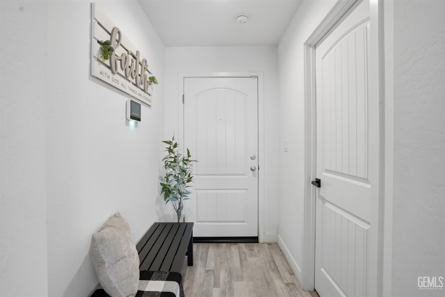 912 James Valley Court — photo 6