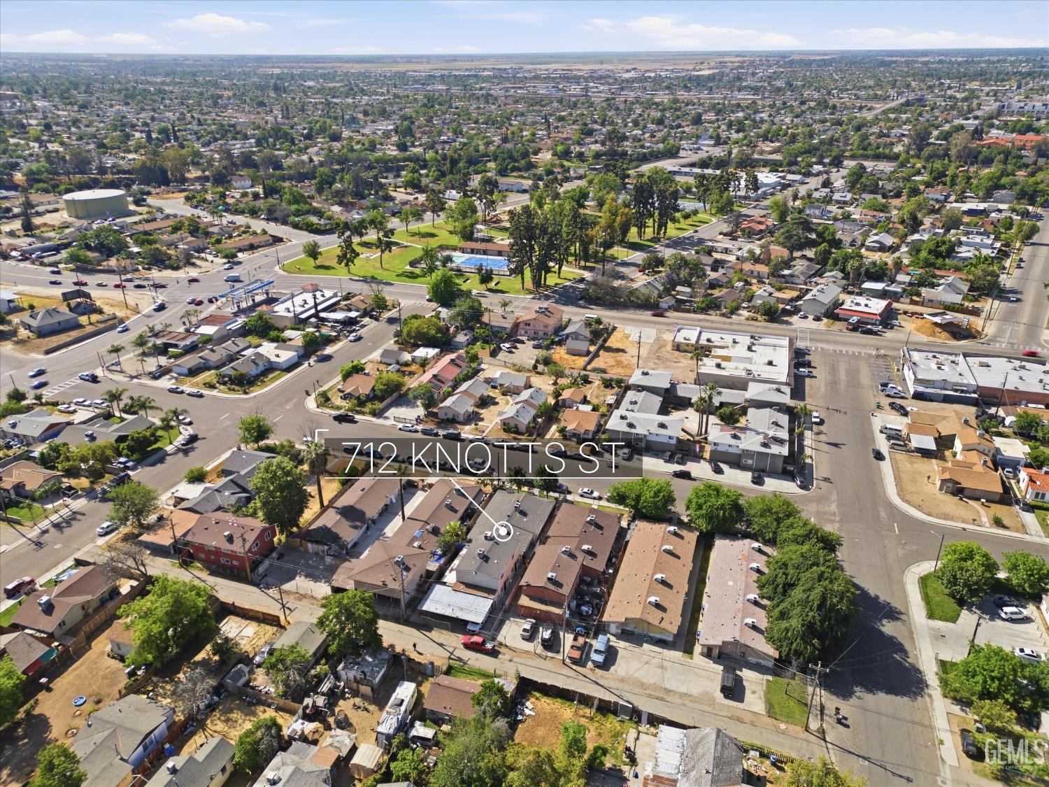 712 Knotts Street — photo 5