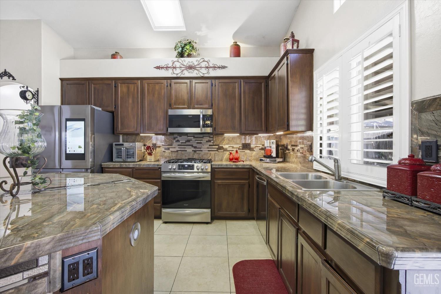 9910 Pyramid Peak Drive — photo 24