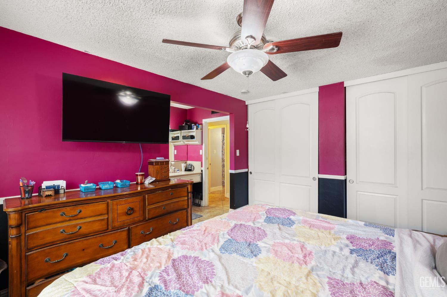 4805 Surrey Lane — photo 31