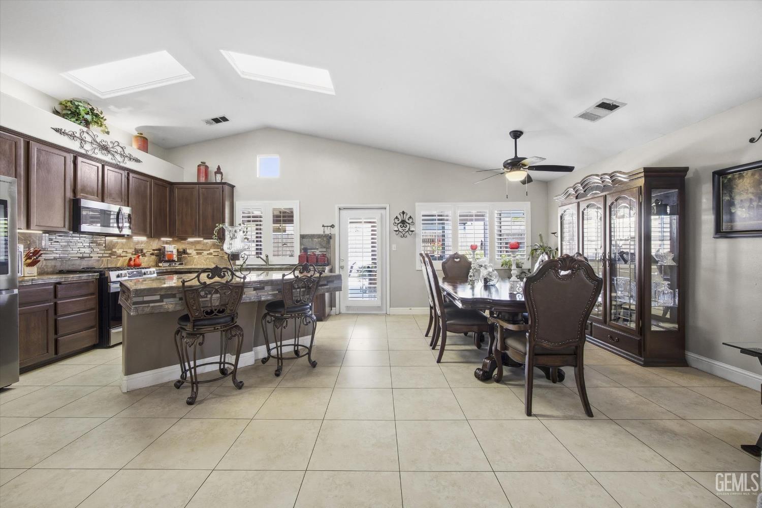 9910 Pyramid Peak Drive — photo 18