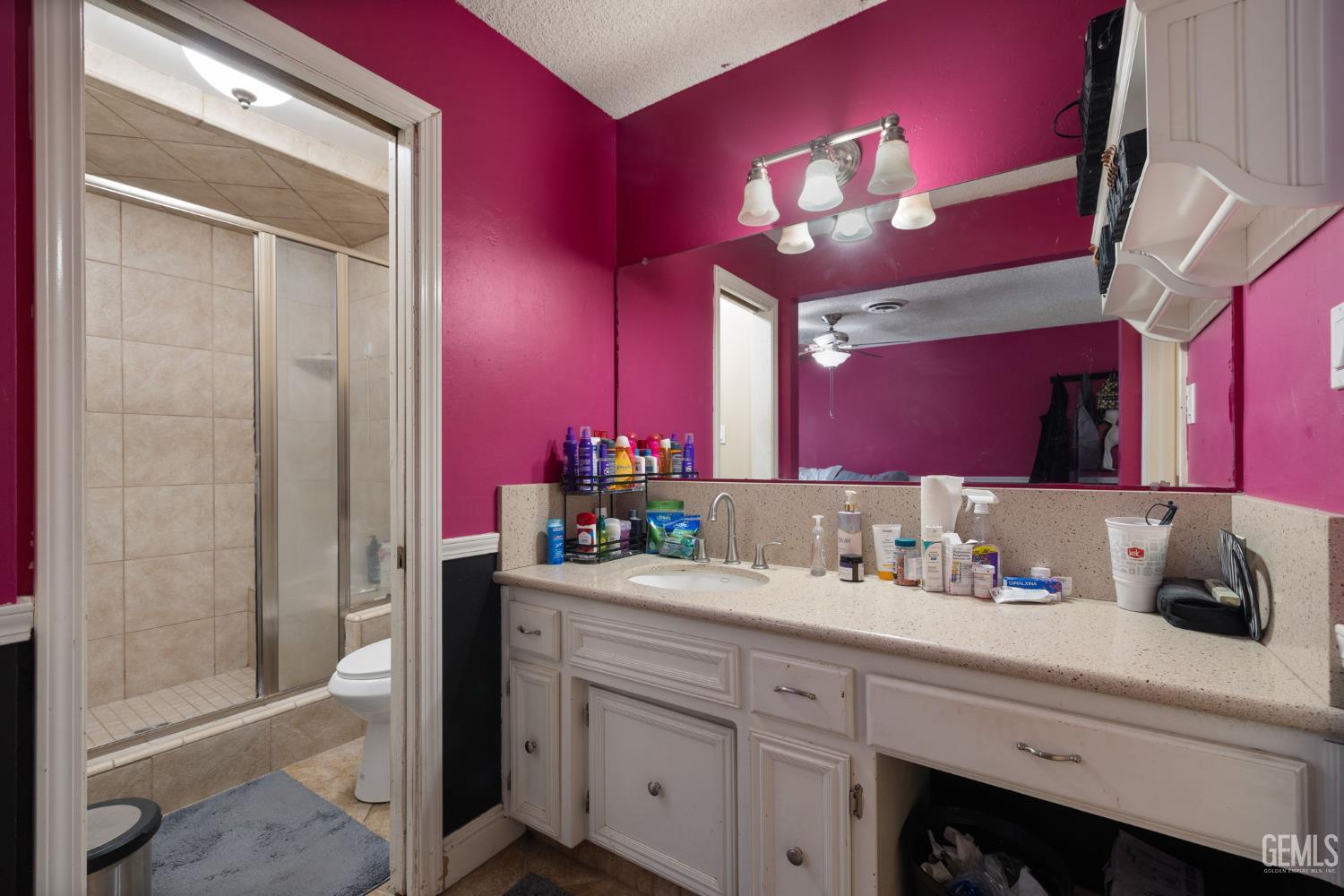 4805 Surrey Lane — photo 33