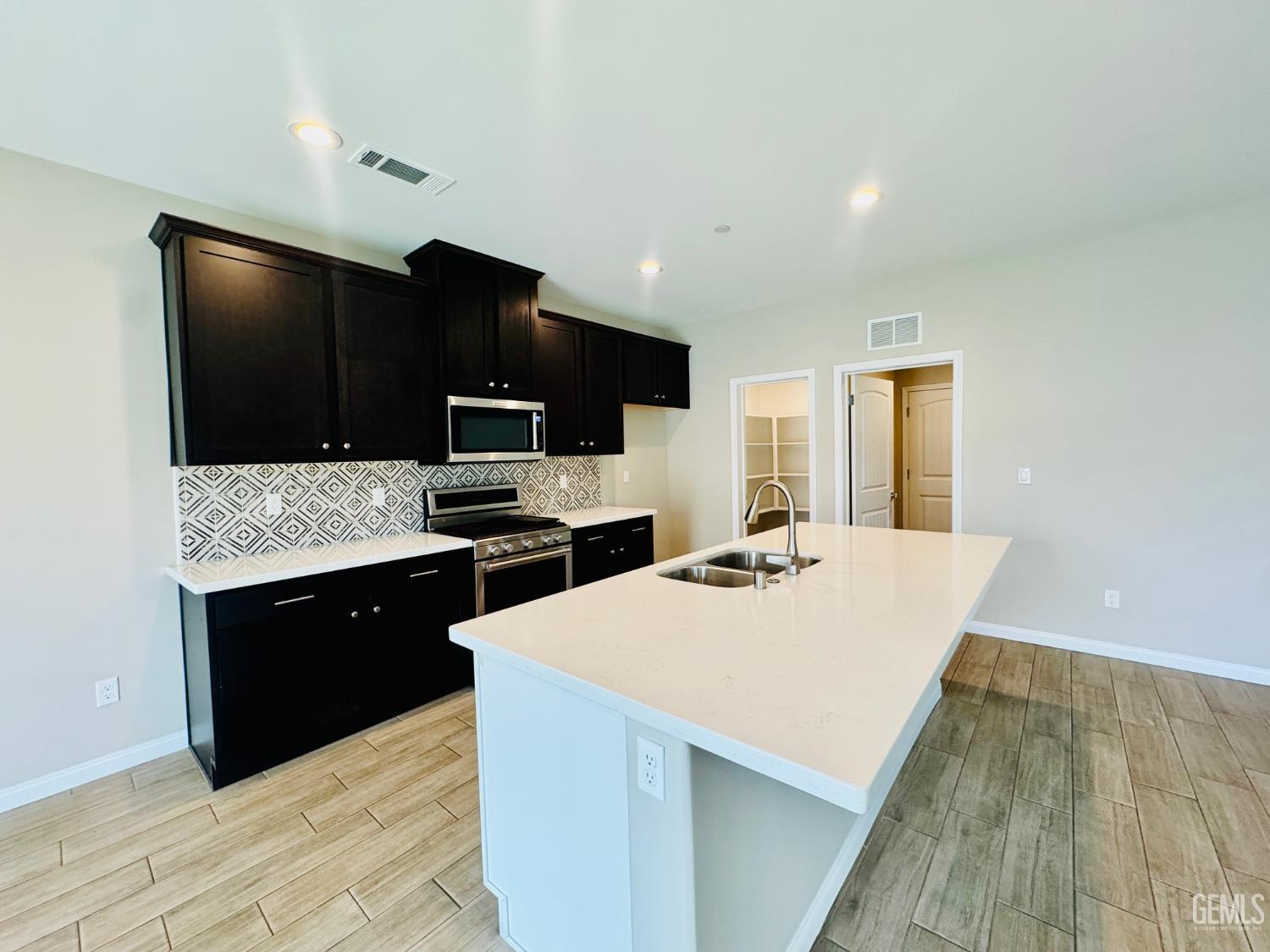 8512 Kowa Street — photo 17