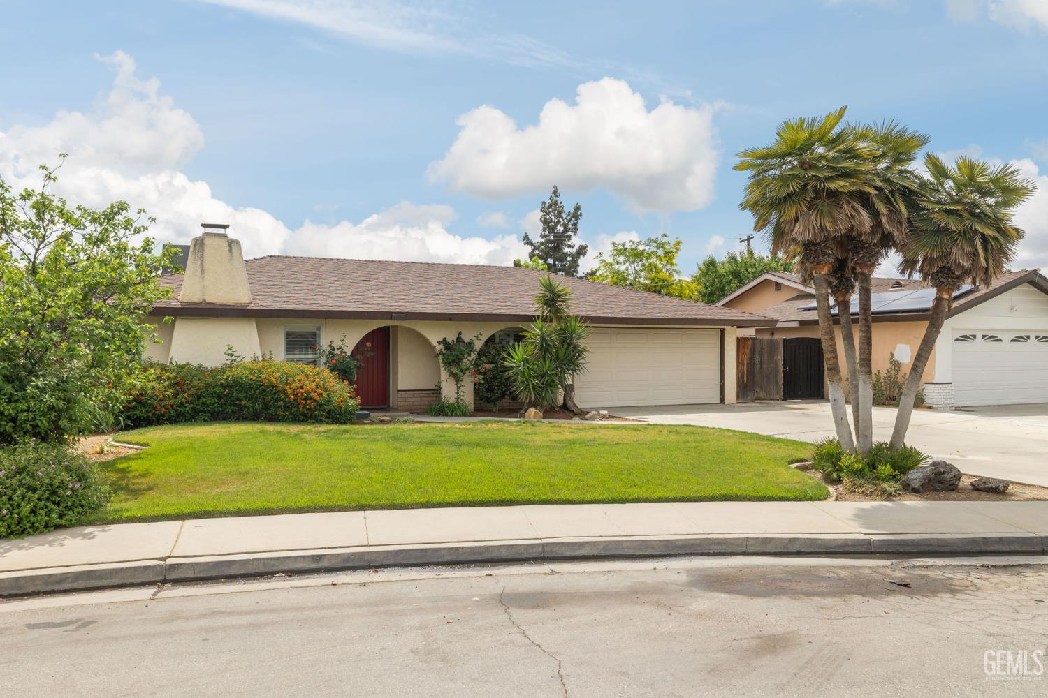 4805 Surrey Lane — photo 3