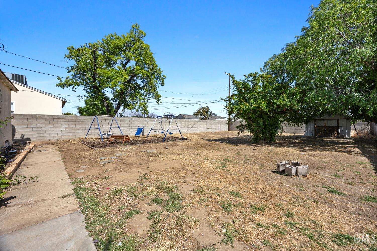 2008 Esther Drive — photo 23