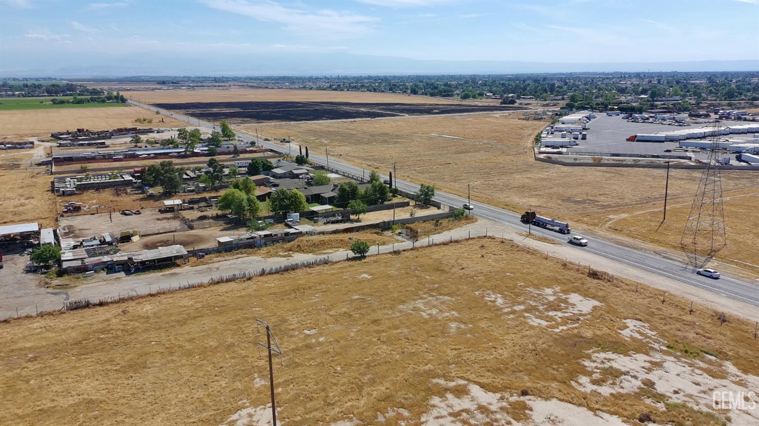 4201 Cottonwood Road — photo 4