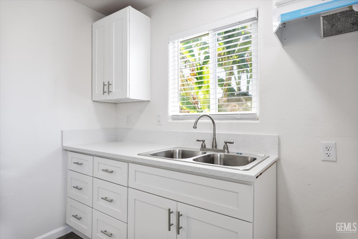 418 Olive st — photo 49