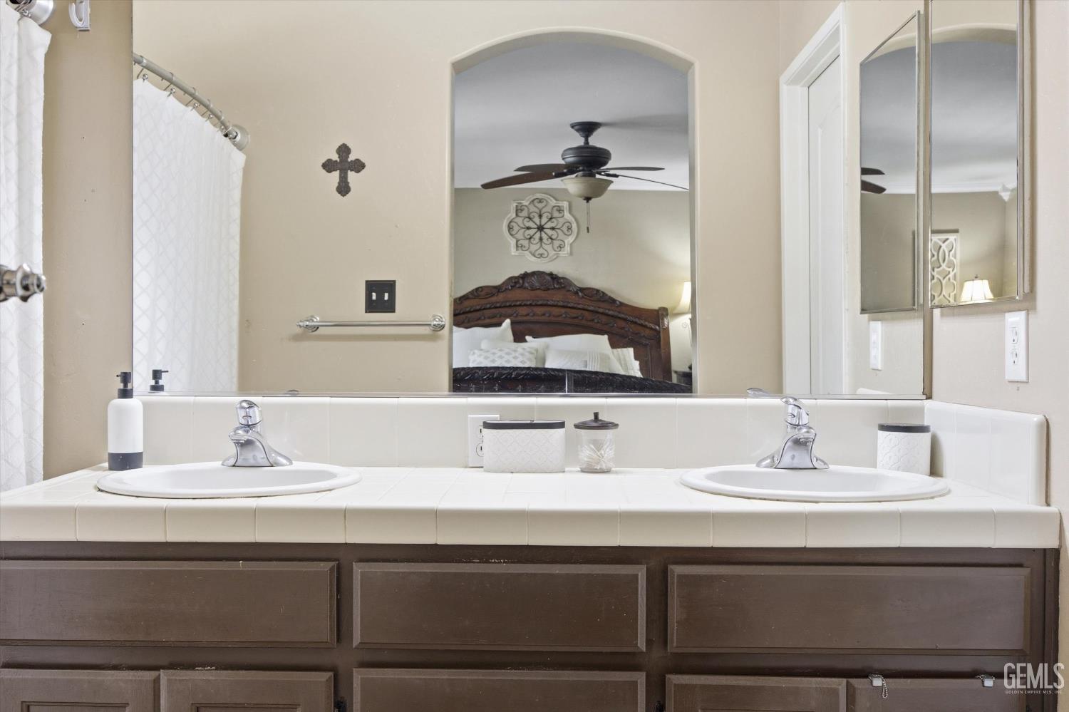 9910 Pyramid Peak Drive — photo 32