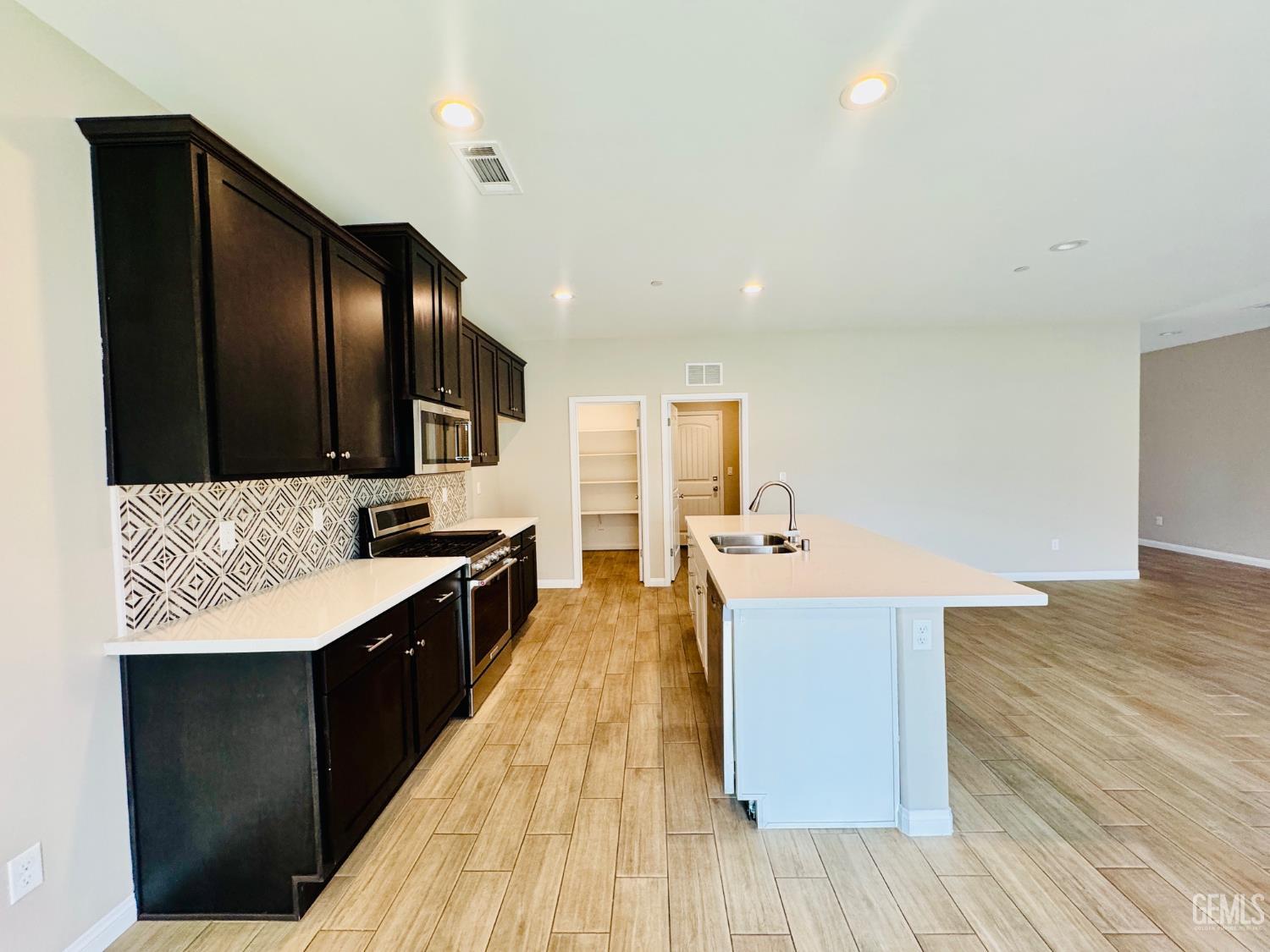 8512 Kowa Street — photo 16