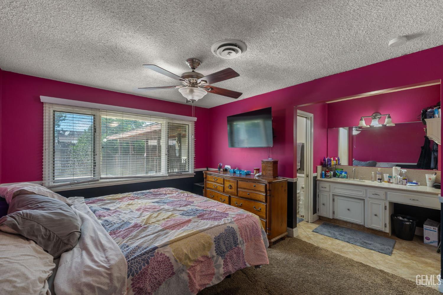 4805 Surrey Lane — photo 32