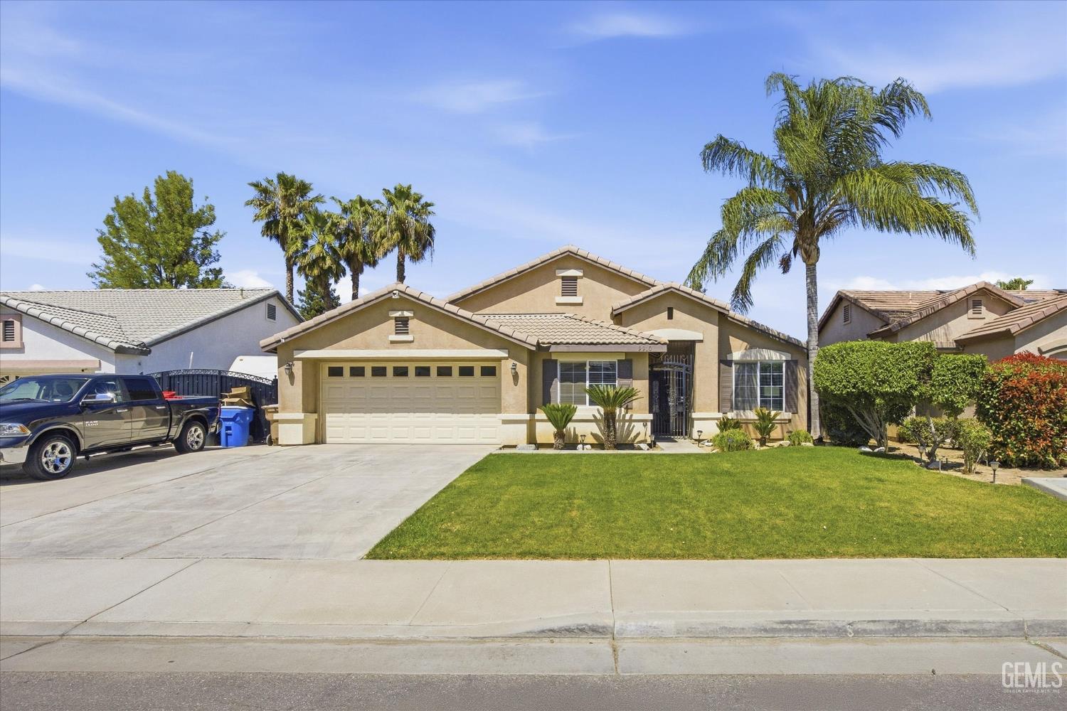 9910 Pyramid Peak Drive — photo 2