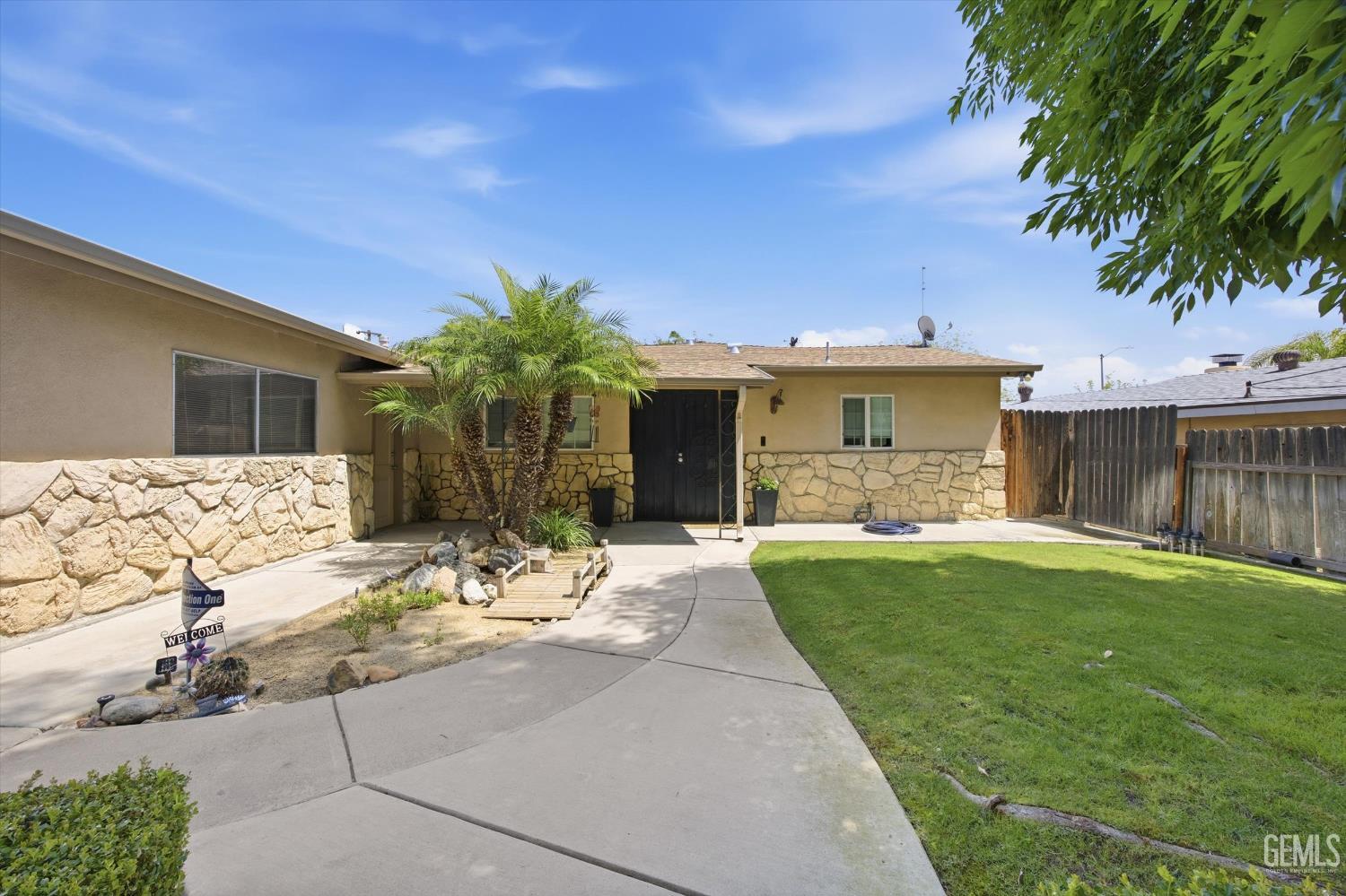 2605 Tangerine Street — photo 5