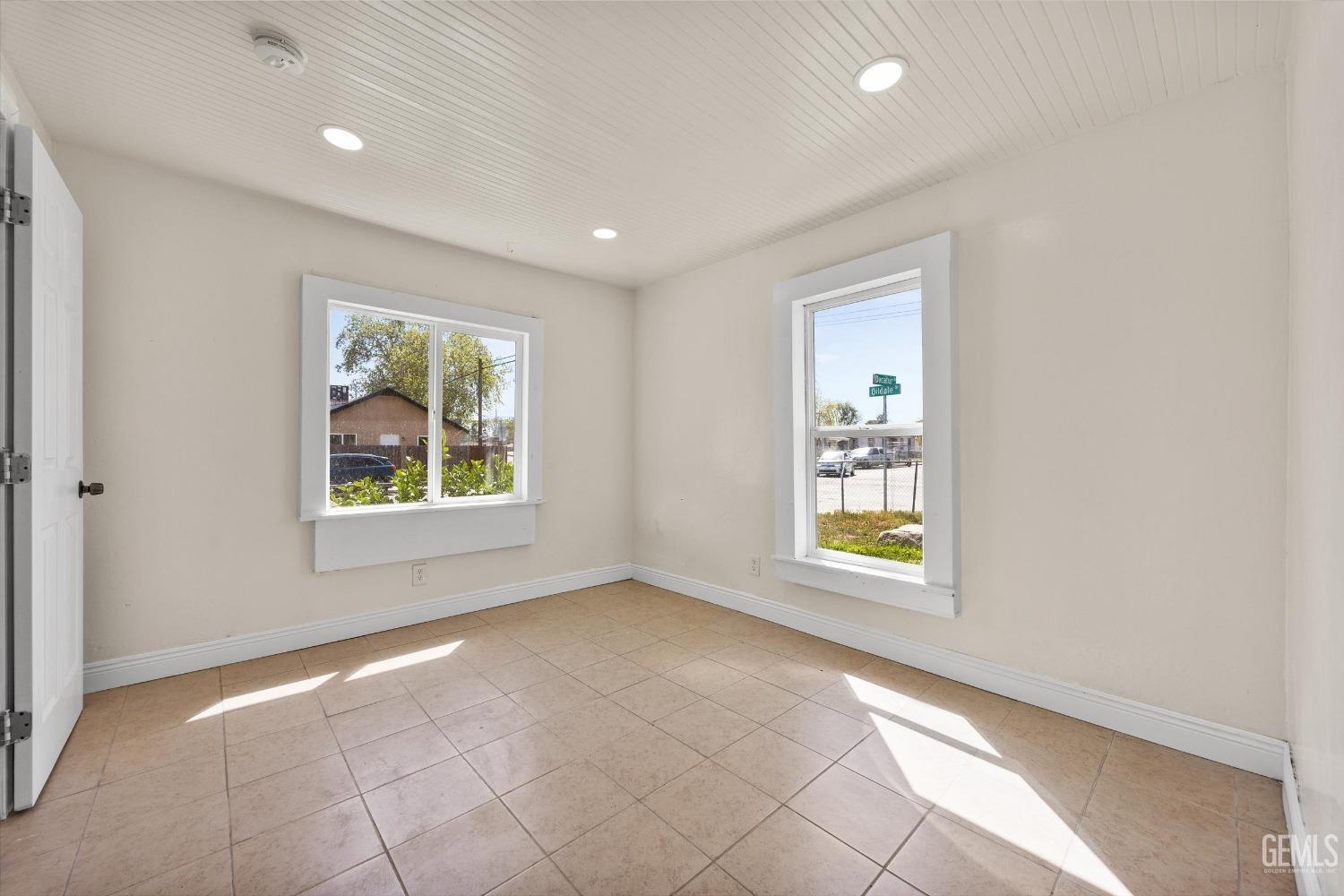 418 Decatur Street — photo 34