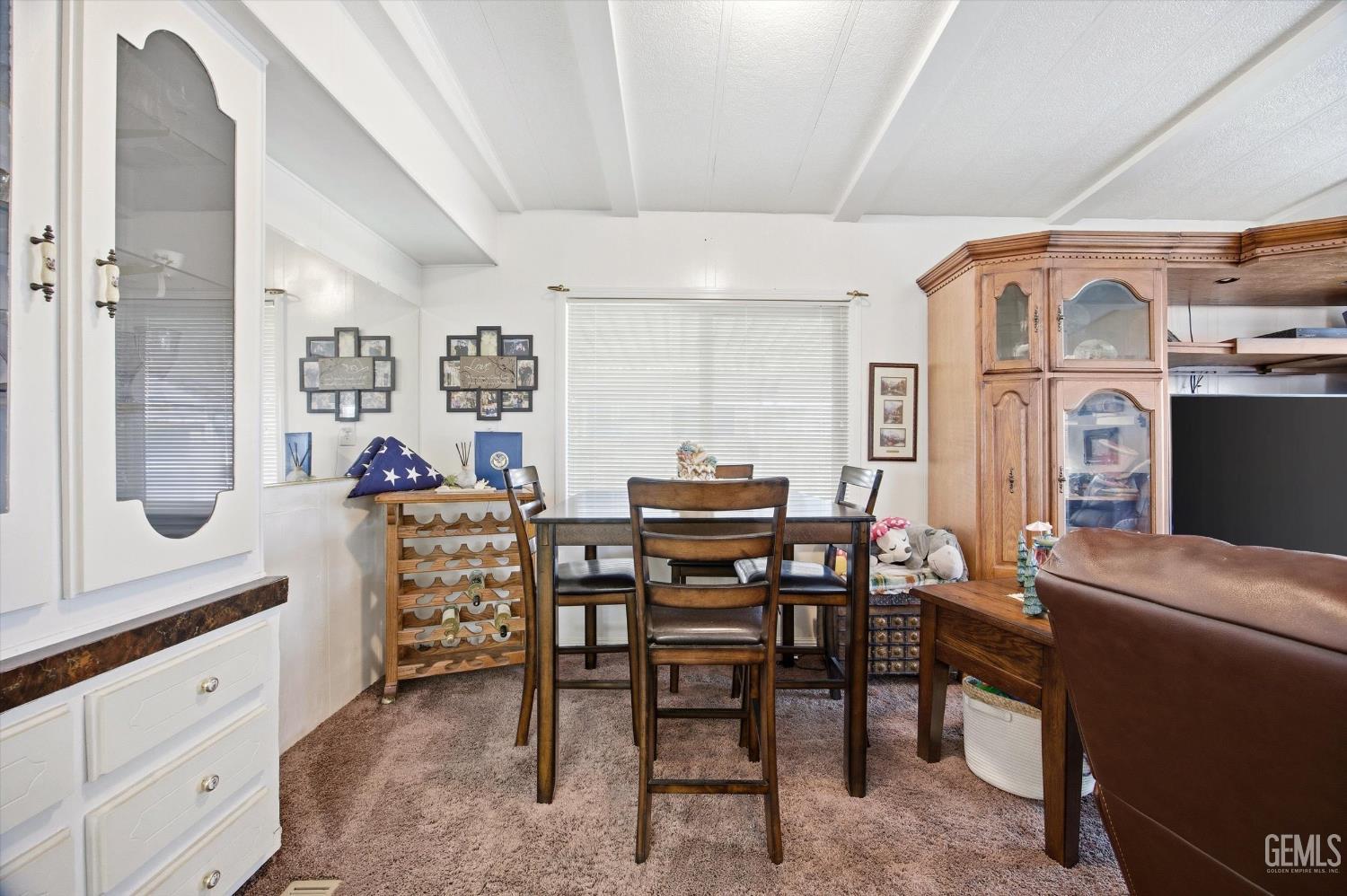 400 E Roberts Lane — photo 5