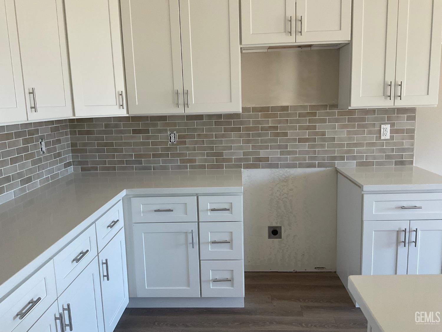 9111 Brown Leaf Avenue — photo 2