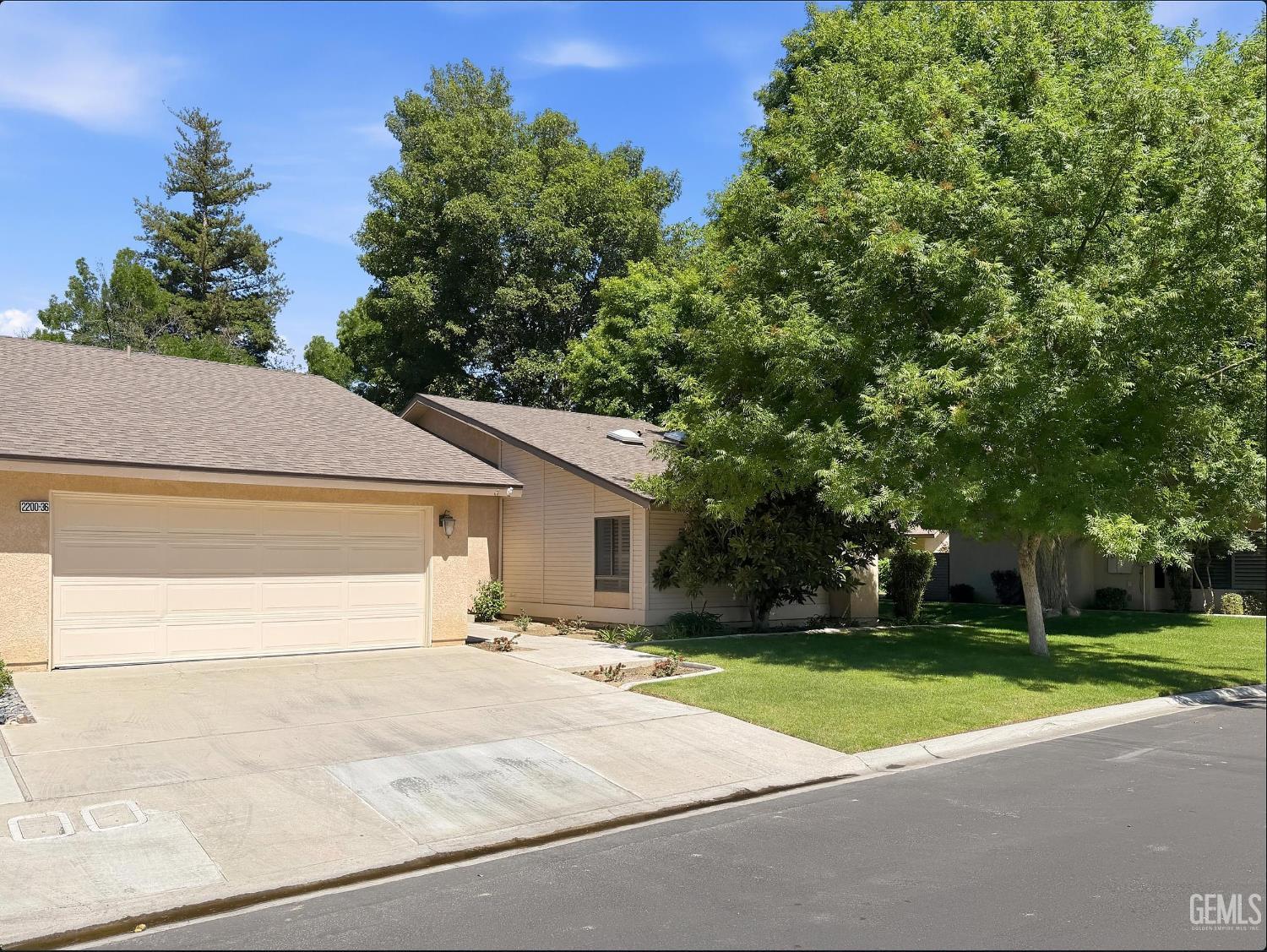 2200 El Portal Dr — photo 5