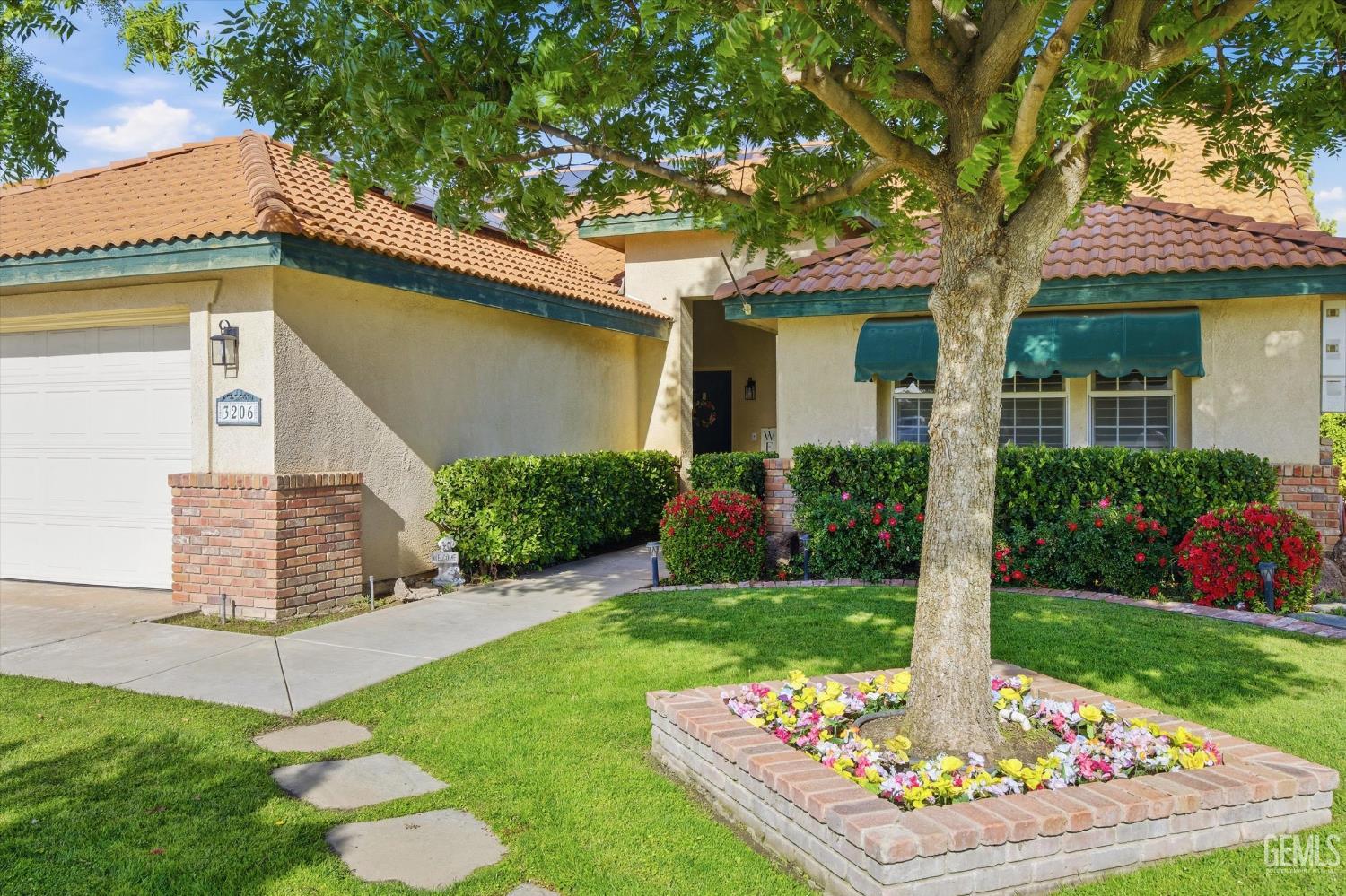 3206 Province Rose Street — photo 4