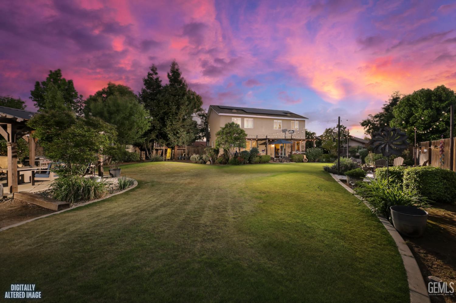 12106 Fairburn Way — photo 2