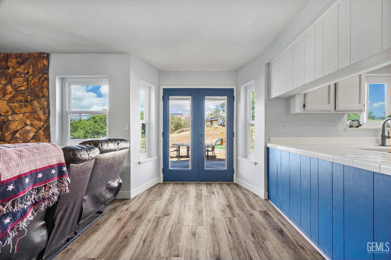 22810 Tom Court — photo 12