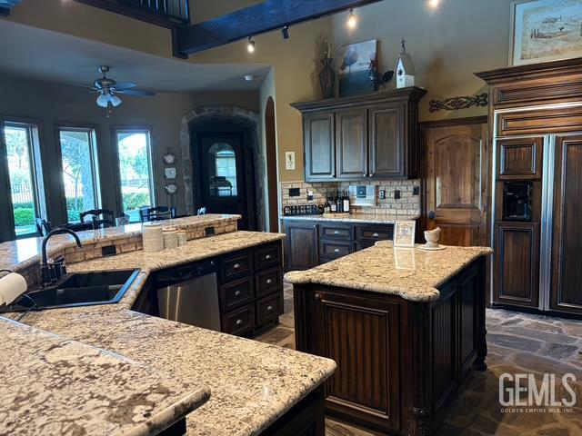 2406 Brighton Park Drive — photo 7