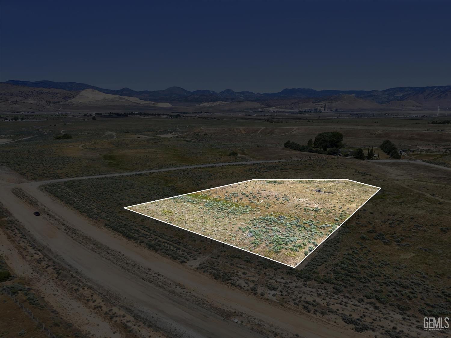 Summers Dr — photo 5