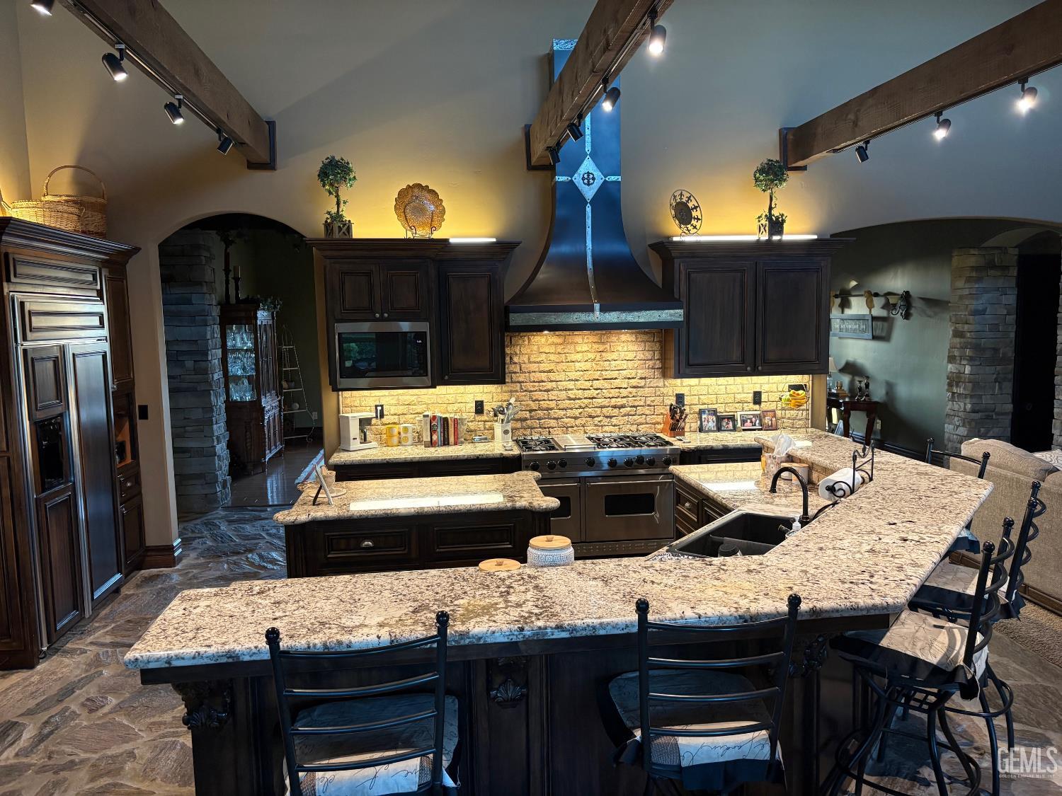 2406 Brighton Park Drive — photo 8