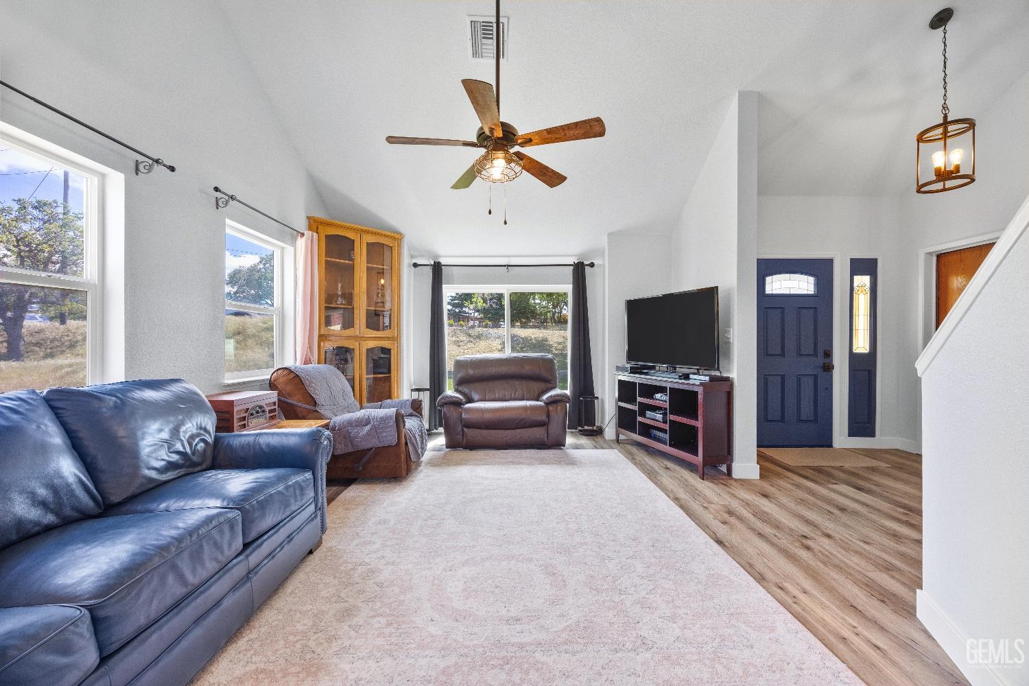 22810 Tom Court — photo 6