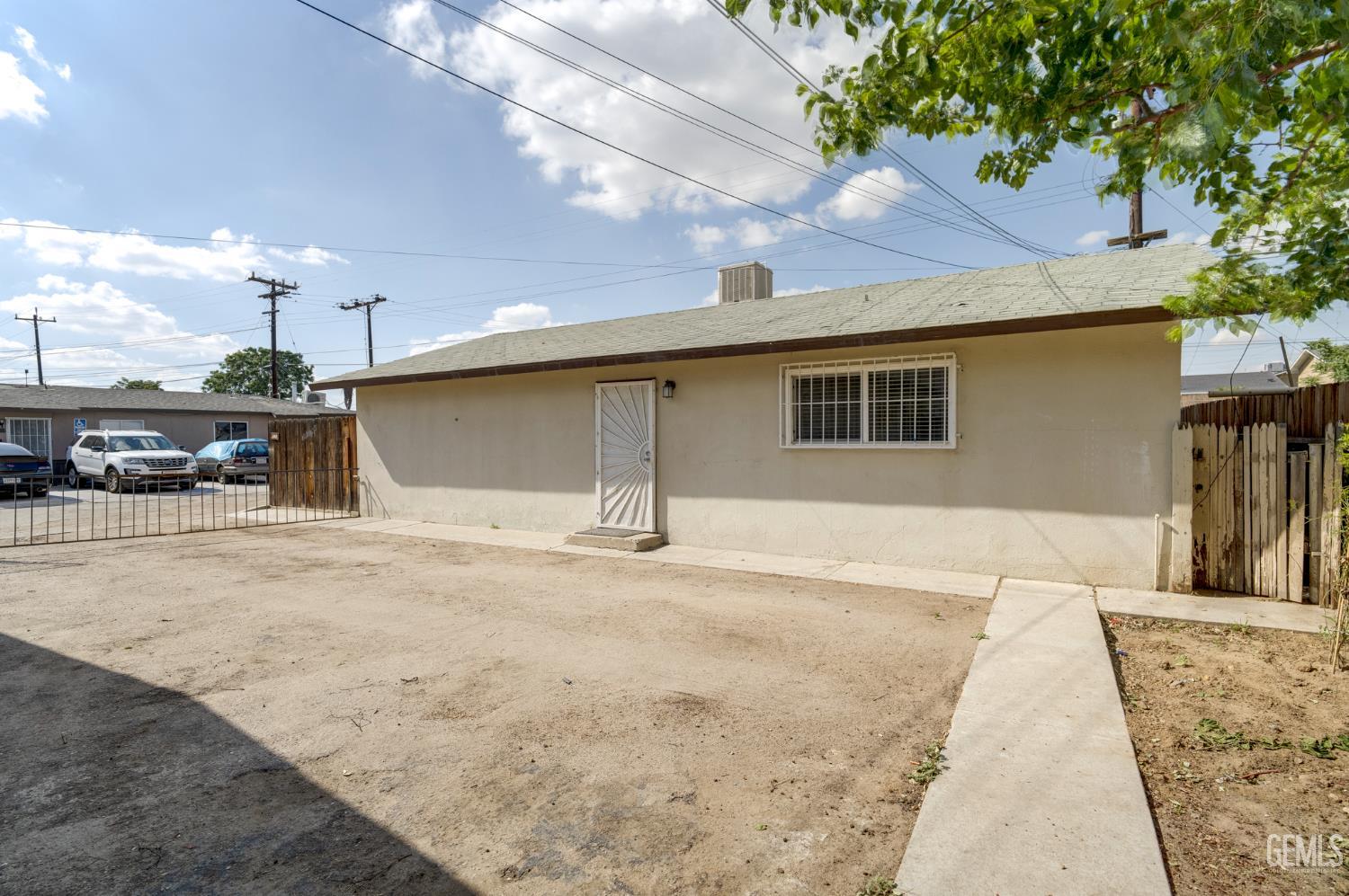 132 Warren Avenue — photo 16