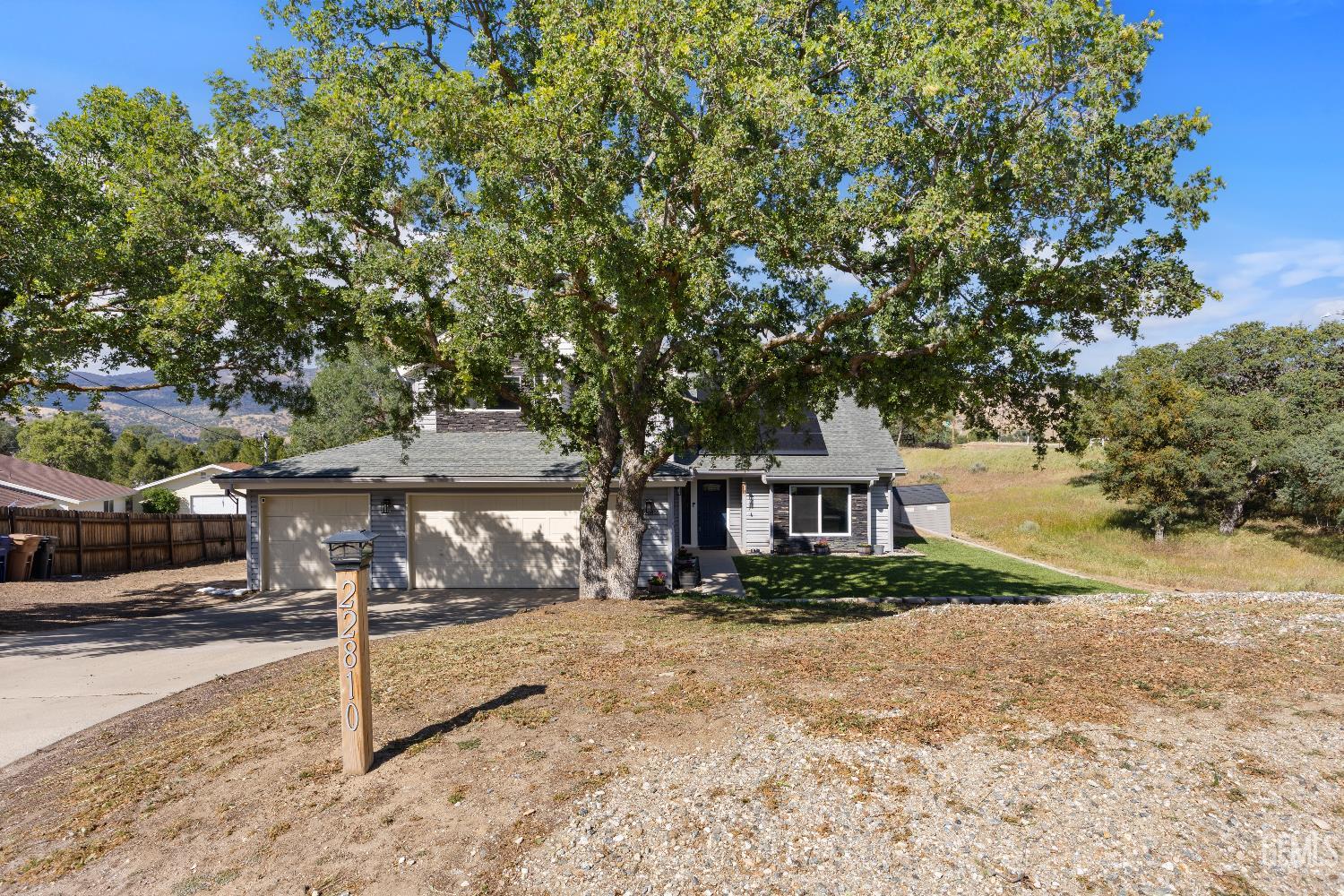 22810 Tom Court — photo 38