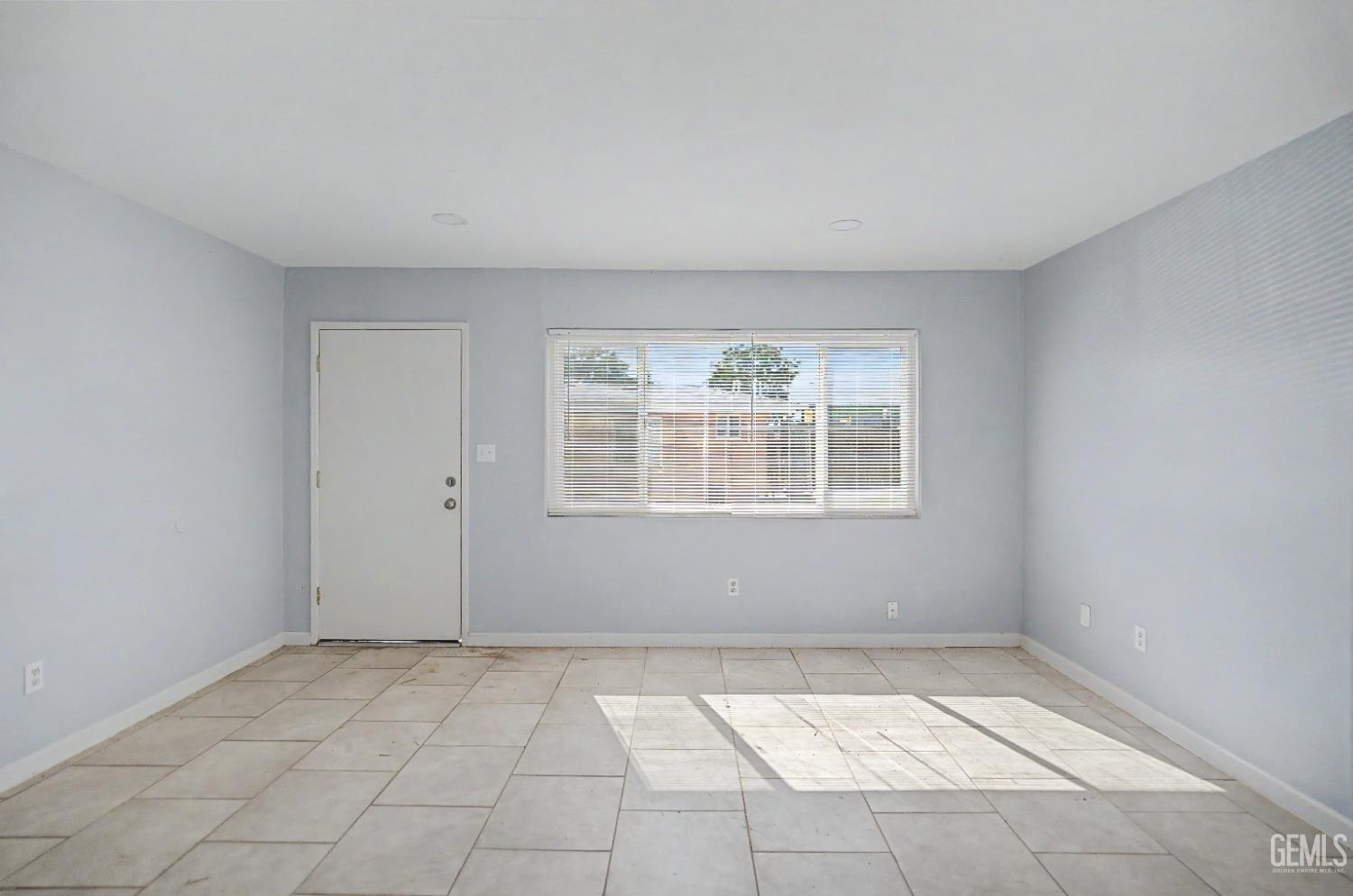 132 Warren Avenue — photo 3