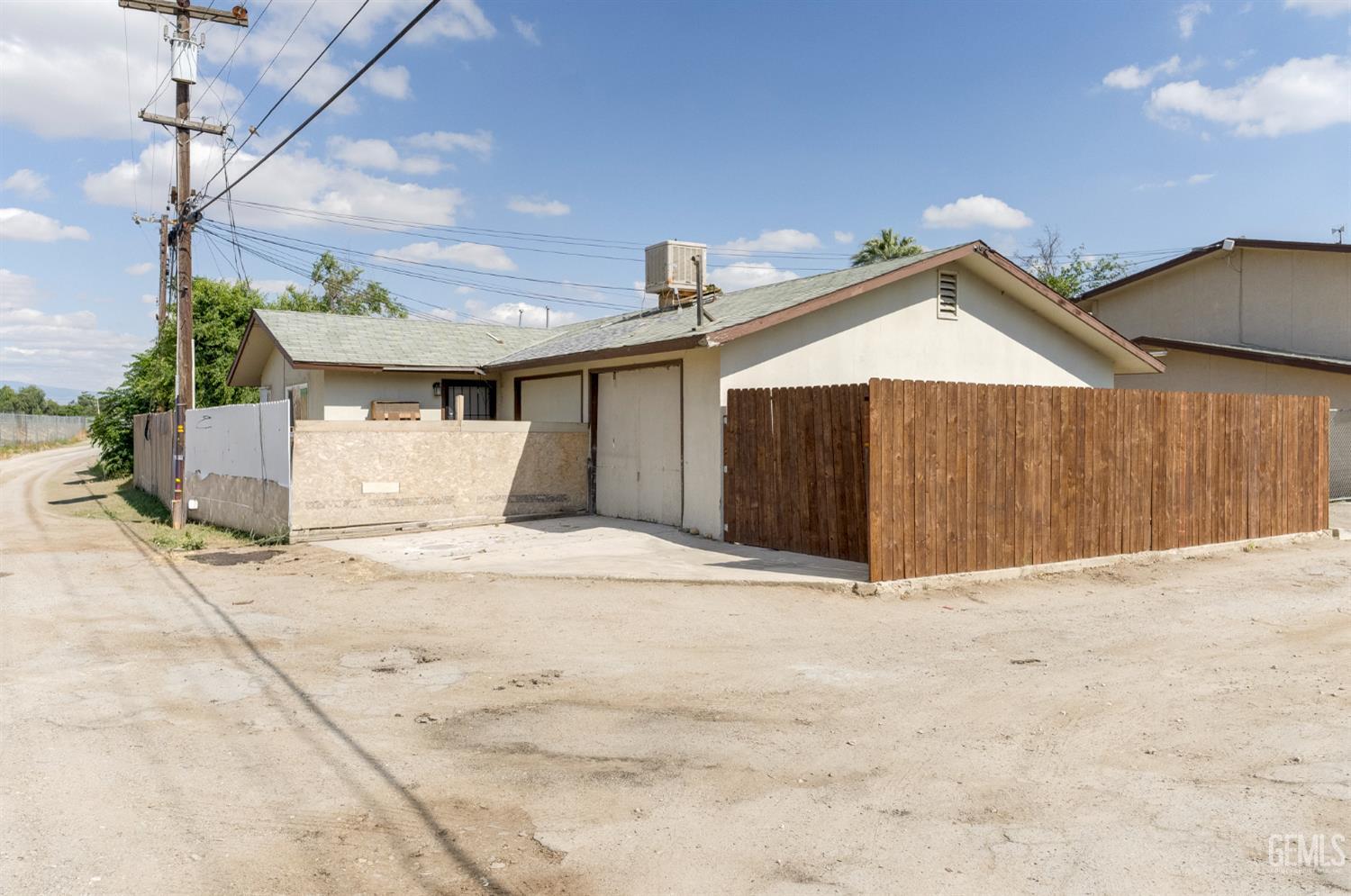 132 Warren Avenue — photo 17