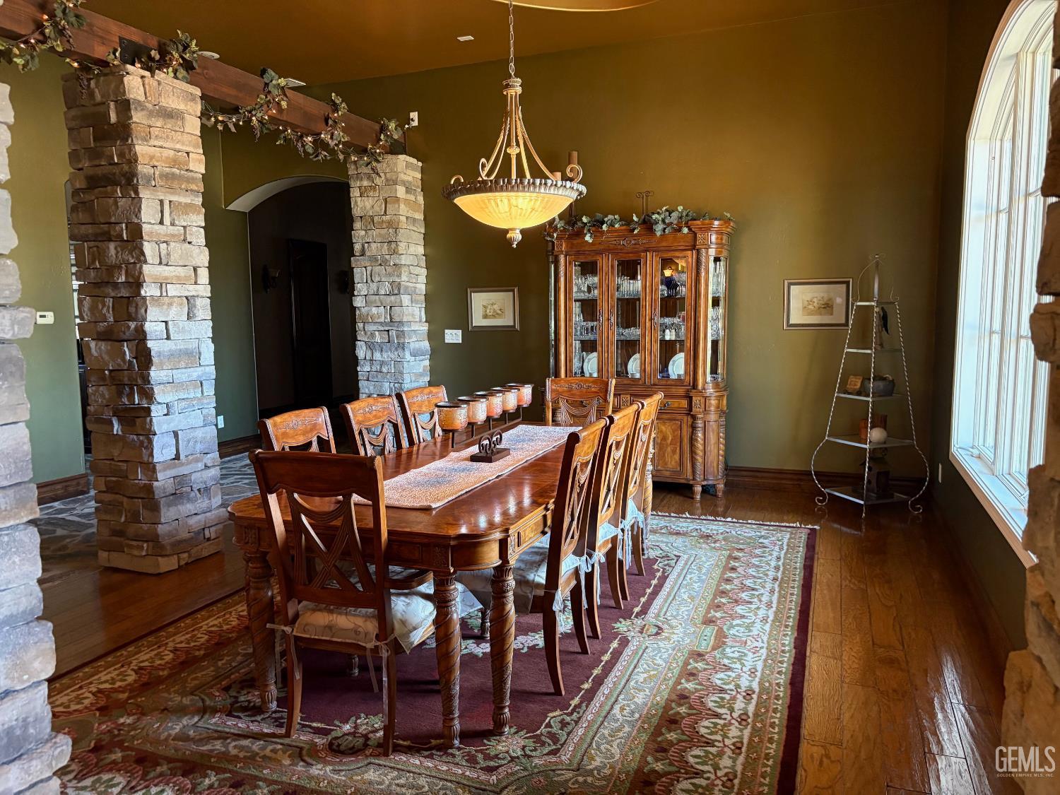 2406 Brighton Park Drive — photo 4