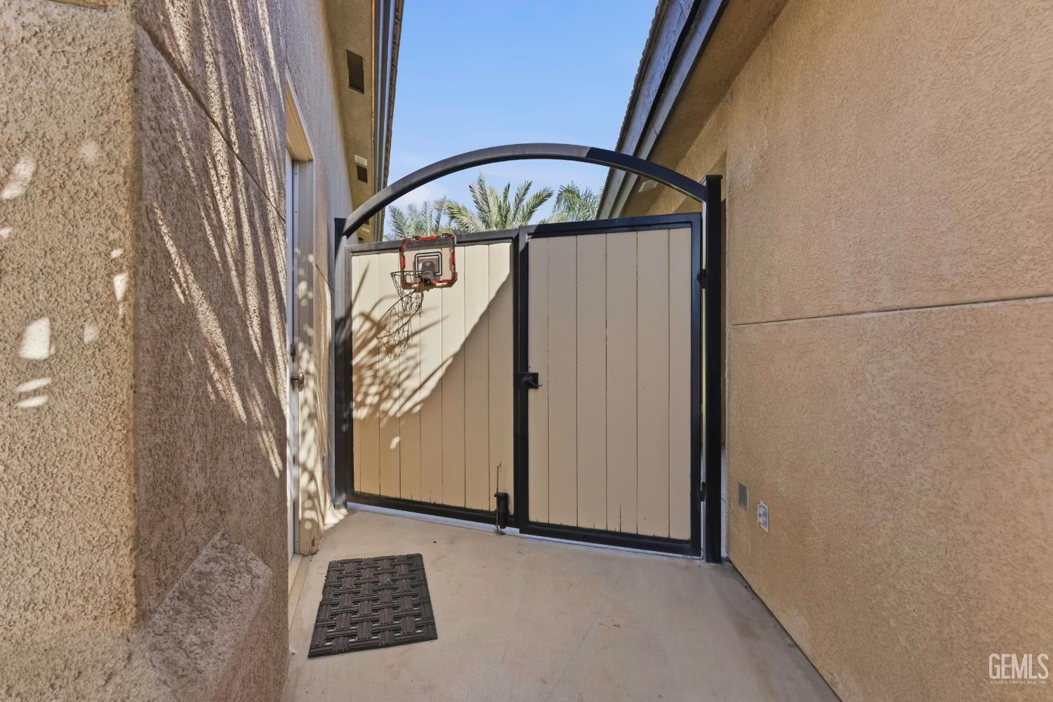 5818 Clear Valley Court — photo 35