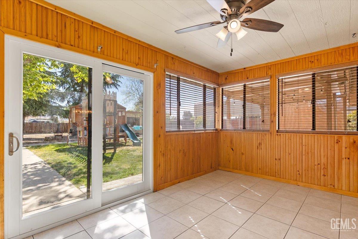 22020 Westwood Boulevard — photo 29