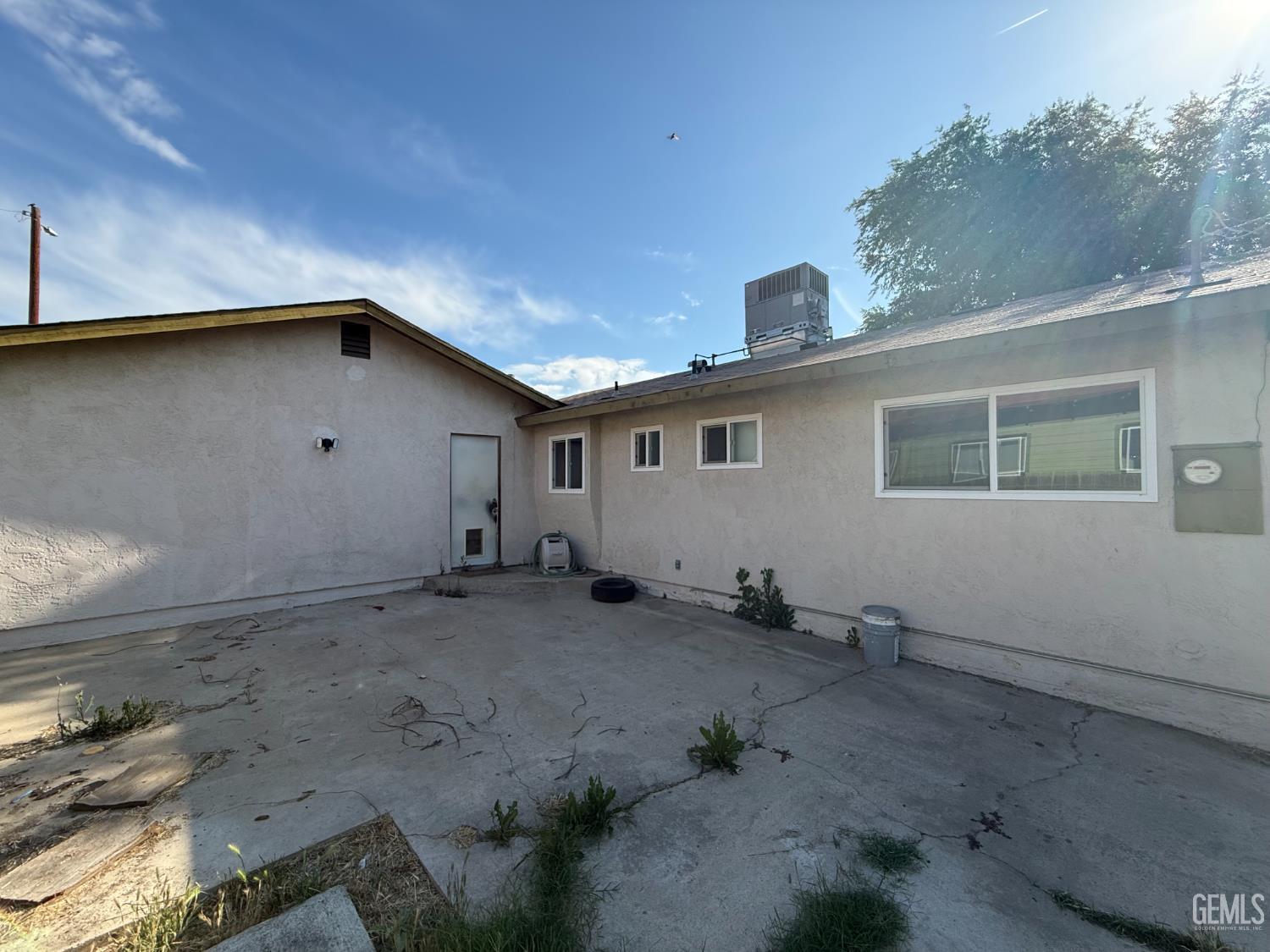 709 Castaic Avenue — photo 12
