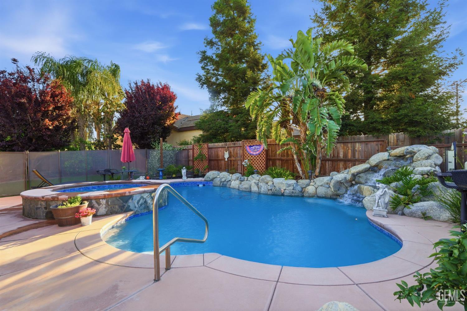 7101 Pine Flat Drive — photo 36
