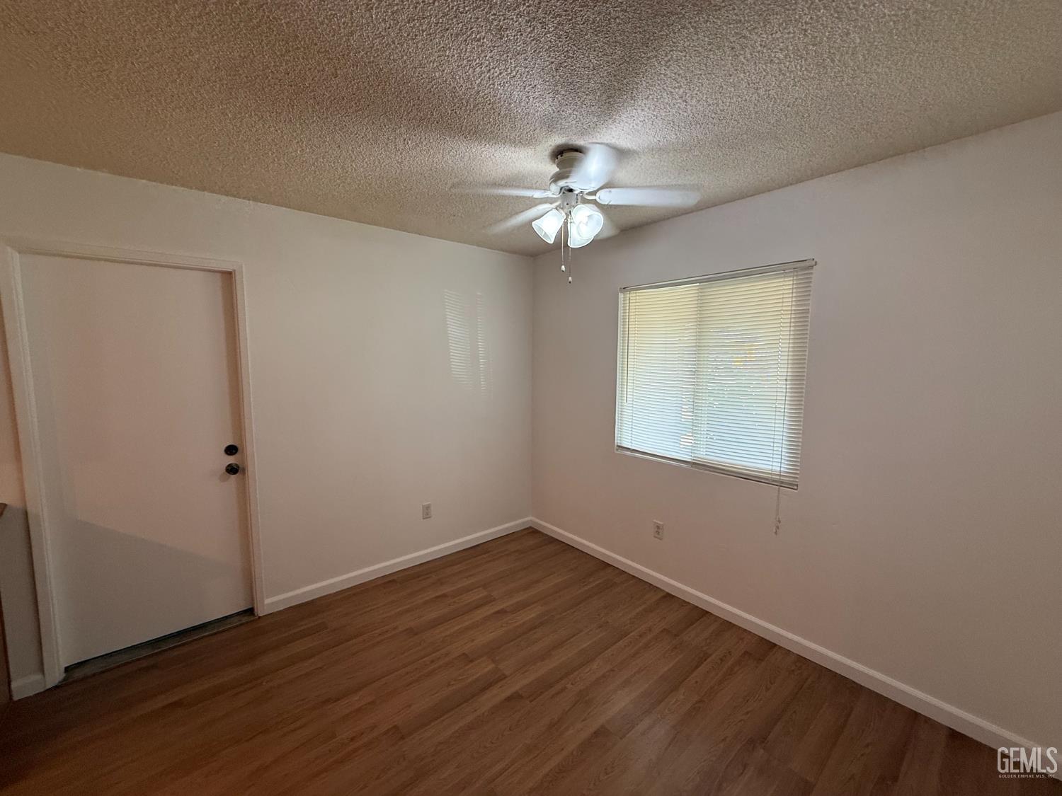 709 Castaic Avenue — photo 5