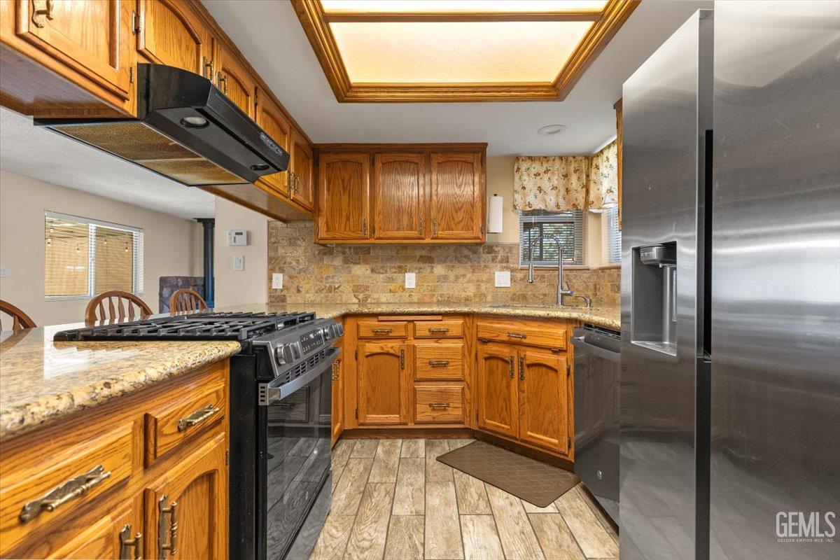 22020 Westwood Boulevard — photo 16